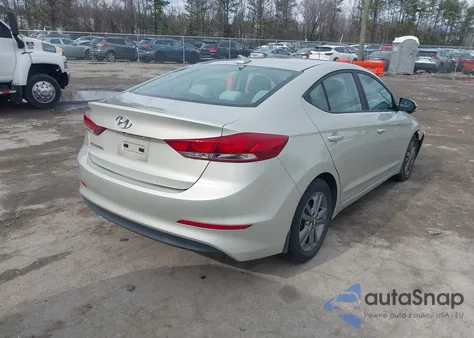 2017 Hyundai Elantra Se z USA, uszkodzony, nr VIN 5NPD84LF7HH054945